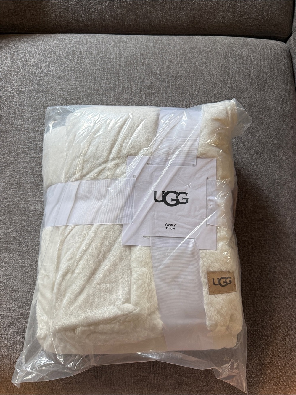 UGG Avery Plush Sherpa Throw Blanket - Ivory Cream